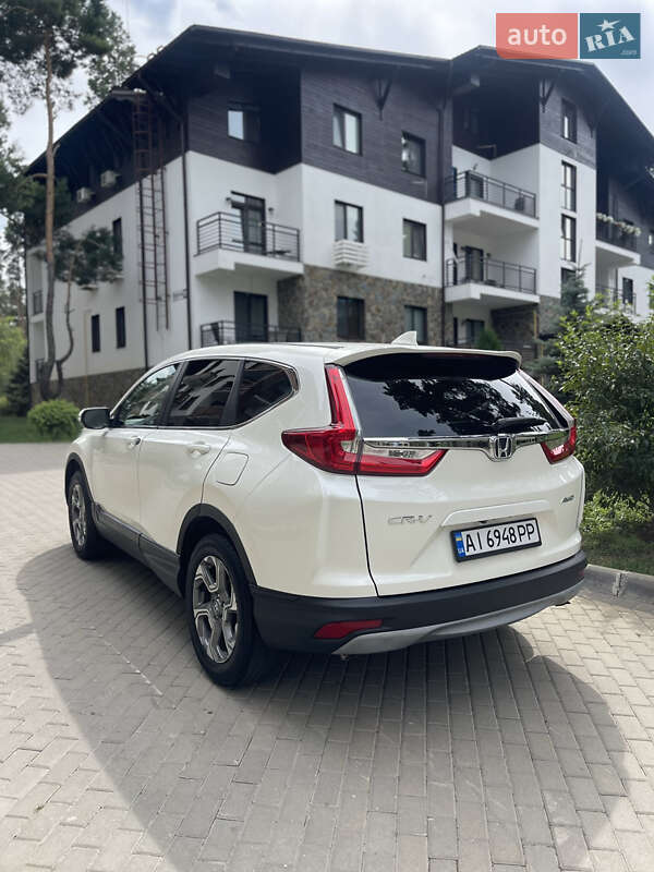 Внедорожник / Кроссовер Honda CR-V 2017 в Киеве