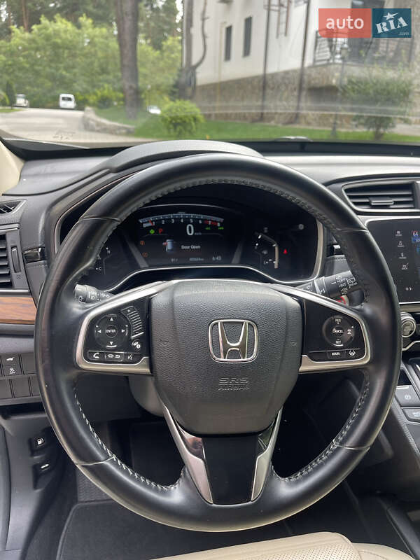 Внедорожник / Кроссовер Honda CR-V 2017 в Киеве