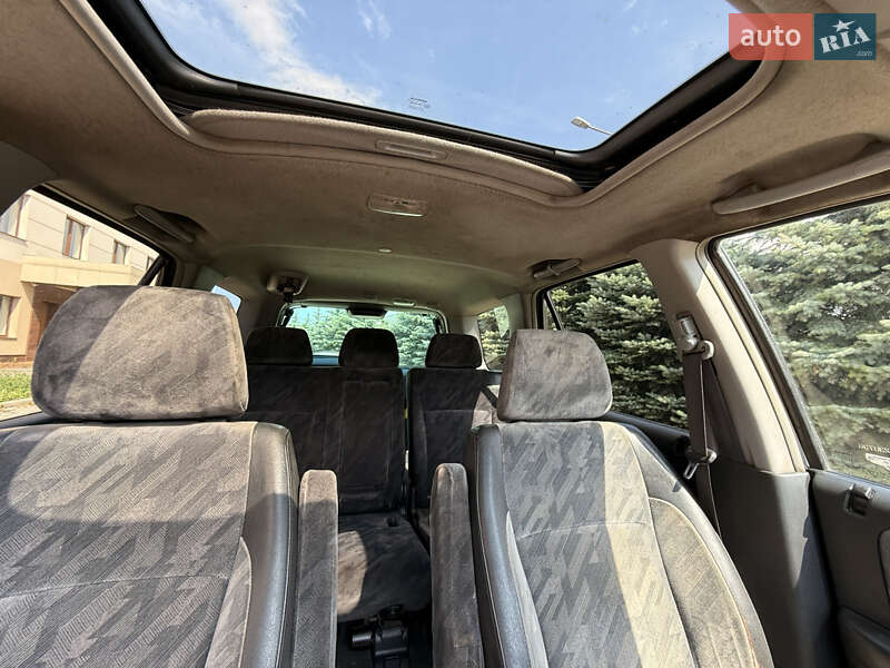 Позашляховик / Кросовер Honda CR-V 2004 в Харкові