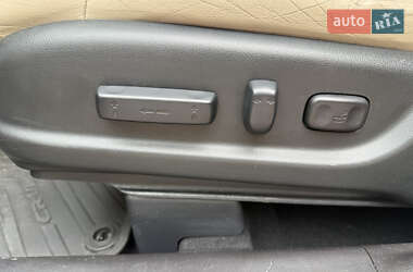 Внедорожник / Кроссовер Honda CR-V 2013 в 