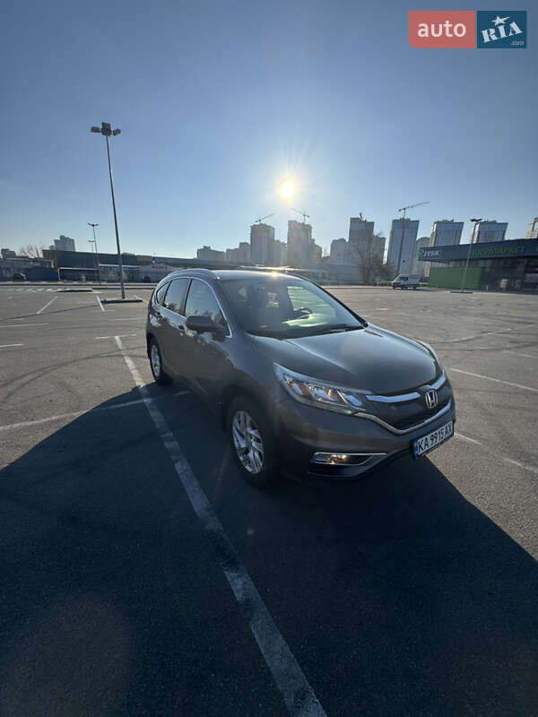 Позашляховик / Кросовер Honda CR-V 2015 в Києві