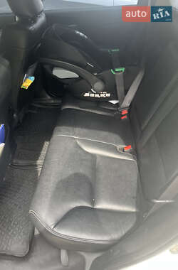 Позашляховик / Кросовер Honda CR-V 2013 в 