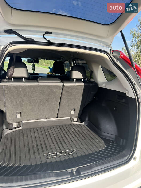 Внедорожник / Кроссовер Honda CR-V 2016 в Змиеве