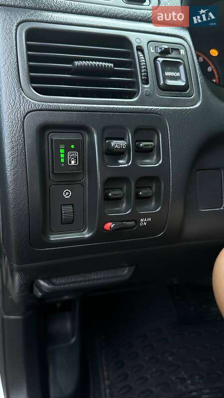 Внедорожник / Кроссовер Honda CR-V 2000 в Львове фото 11 Внедорожник / Кроссовер Honda CR-V 2000 в Львове