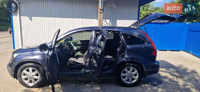 Внедорожник / Кроссовер Honda CR-V 2007 в Хмельницком