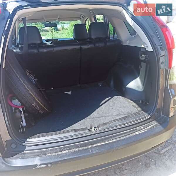 Внедорожник / Кроссовер Honda CR-V 2013 в Киеве
