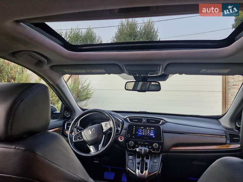 Внедорожник / Кроссовер Honda CR-V 2018 в Одессе
