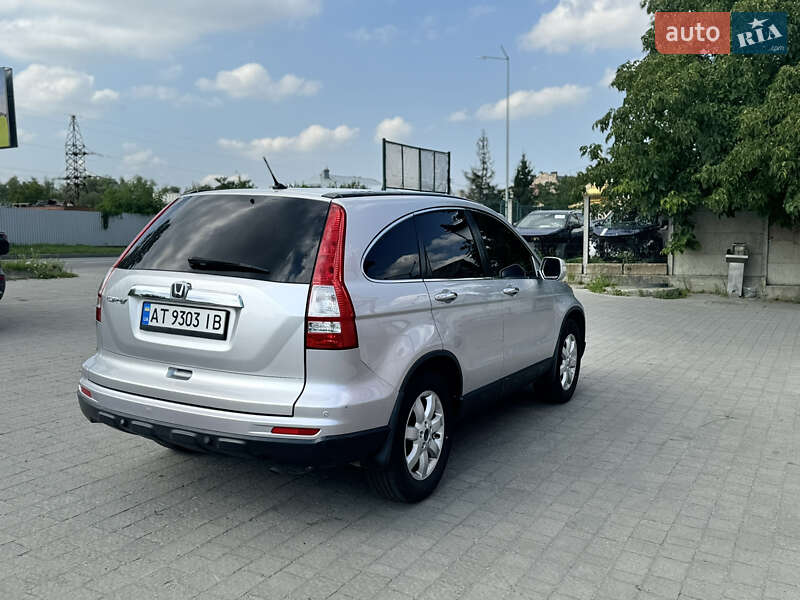 Внедорожник / Кроссовер Honda CR-V 2011 в Ивано-Франковске