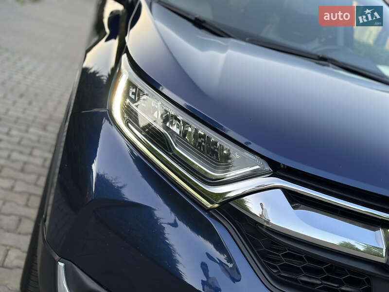 Внедорожник / Кроссовер Honda CR-V 2017 в Одессе