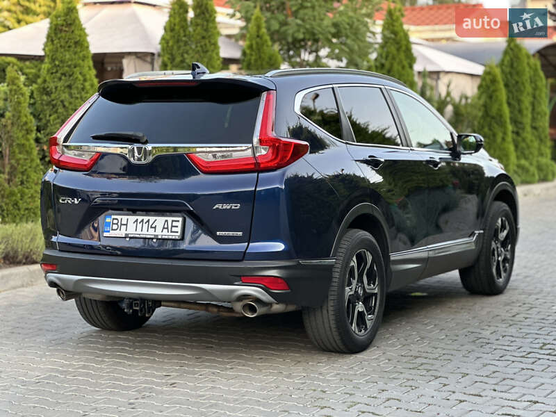 Внедорожник / Кроссовер Honda CR-V 2017 в Одессе