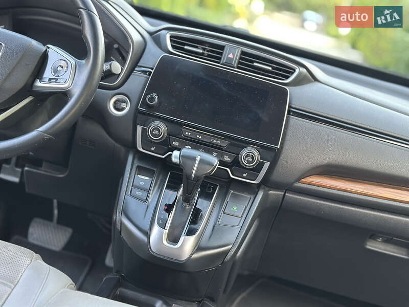 Внедорожник / Кроссовер Honda CR-V 2017 в Одессе