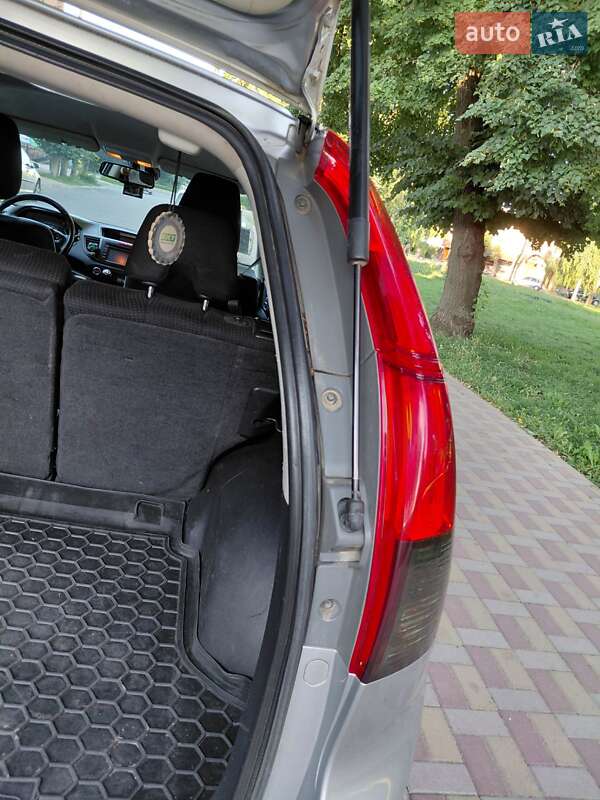 Внедорожник / Кроссовер Honda CR-V 2014 в Виннице