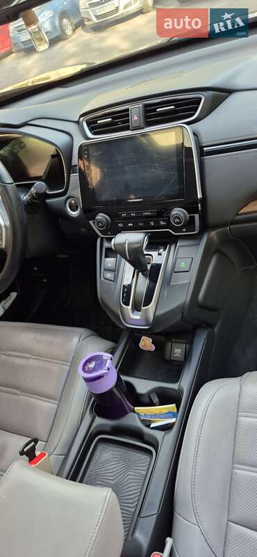 Позашляховик / Кросовер Honda CR-V 2017 в Сумах
