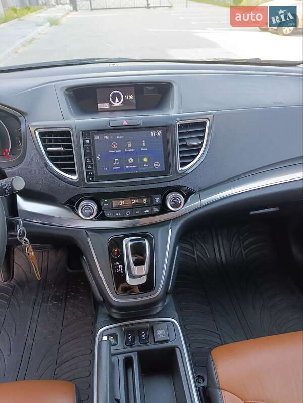 Внедорожник / Кроссовер Honda CR-V 2016 в Черкассах