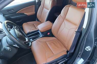 Внедорожник / Кроссовер Honda CR-V 2016 в 