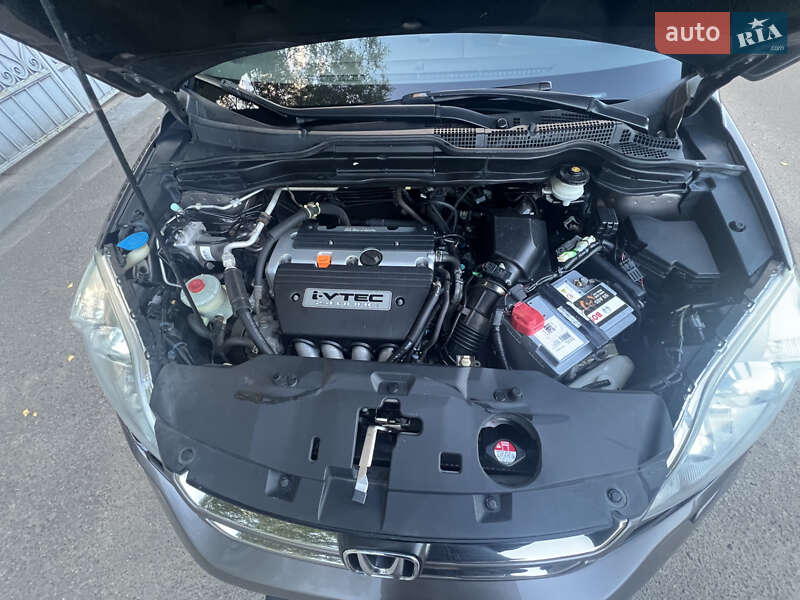Внедорожник / Кроссовер Honda CR-V 2011 в Киеве