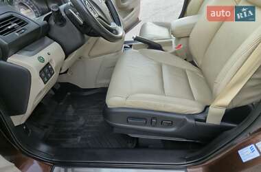Позашляховик / Кросовер Honda CR-V 2013 в 