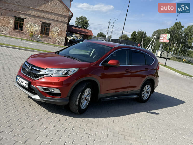 Внедорожник / Кроссовер Honda CR-V 2015 в 