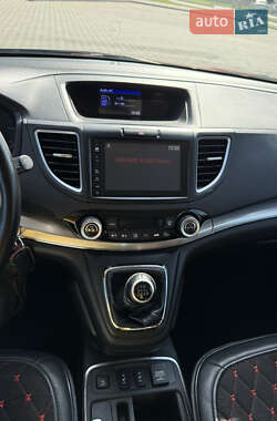 Внедорожник / Кроссовер Honda CR-V 2015 в 