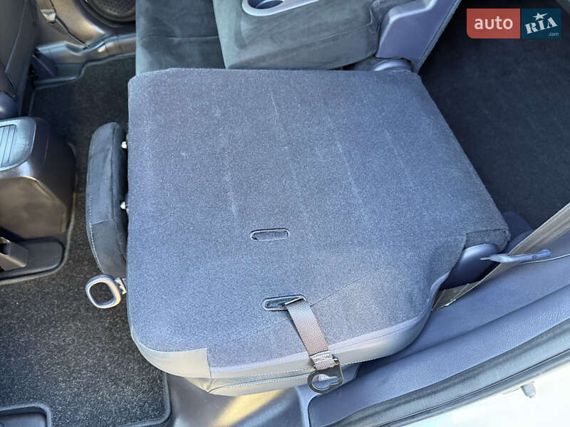 Внедорожник / Кроссовер Honda CR-V 2011 в Тернополе