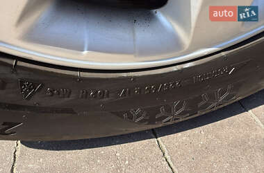 Внедорожник / Кроссовер Honda CR-V 2011 в 