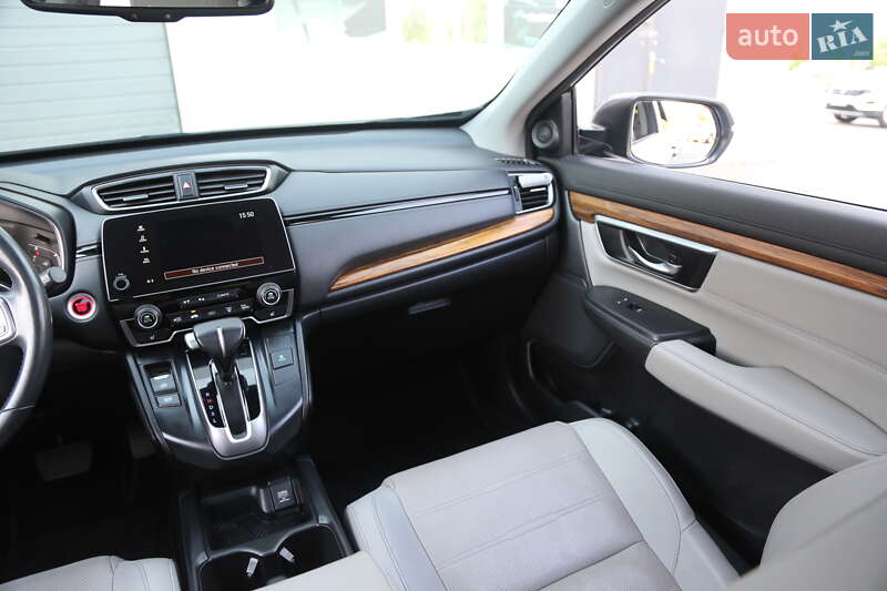 Внедорожник / Кроссовер Honda CR-V 2019 в Киеве