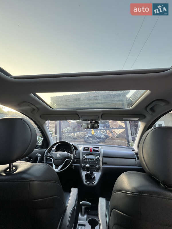 Внедорожник / Кроссовер Honda CR-V 2008 в Могилев-Подольске