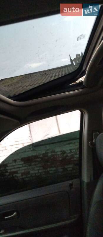 Позашляховик / Кросовер Honda CR-V 2004 в Миргороді