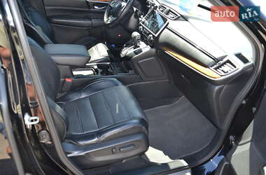 Внедорожник / Кроссовер Honda CR-V 2017 в 