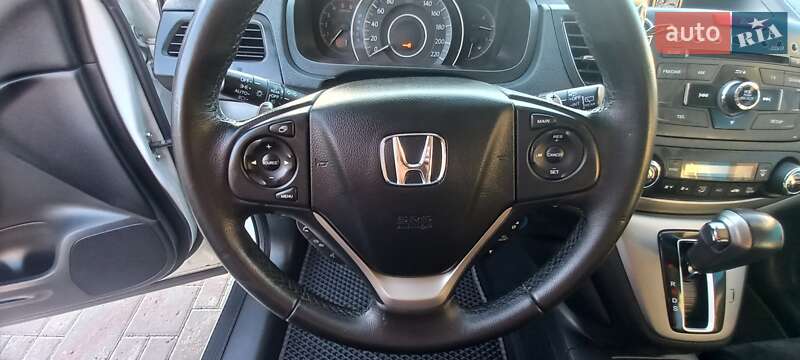 Внедорожник / Кроссовер Honda CR-V 2014 в Могилев-Подольске