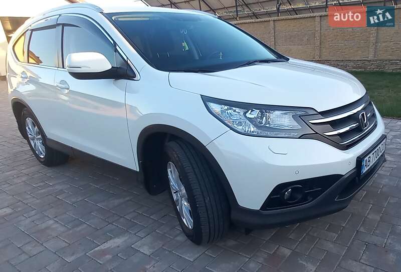 Внедорожник / Кроссовер Honda CR-V 2014 в Могилев-Подольске