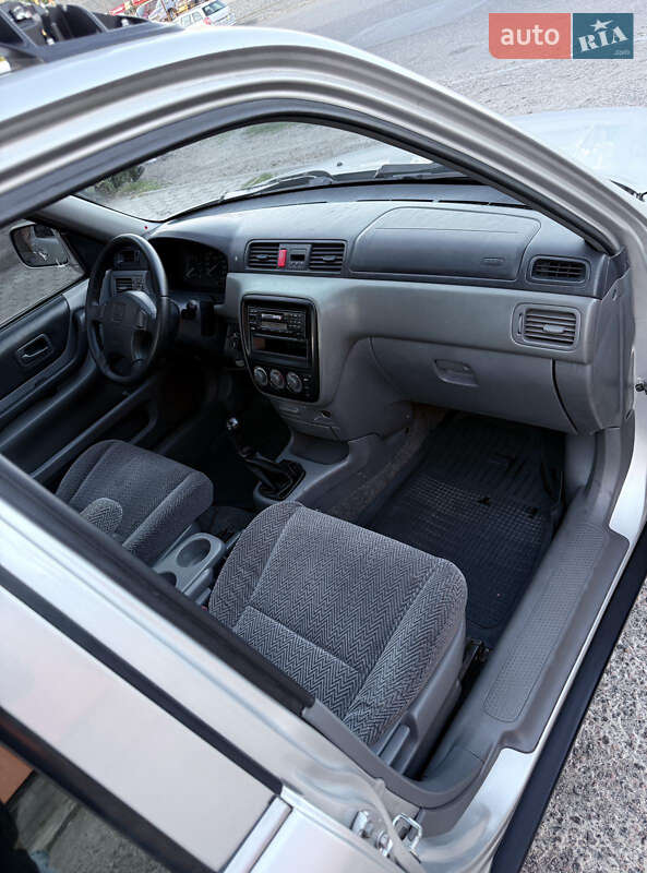 Внедорожник / Кроссовер Honda CR-V 1998 в Смеле