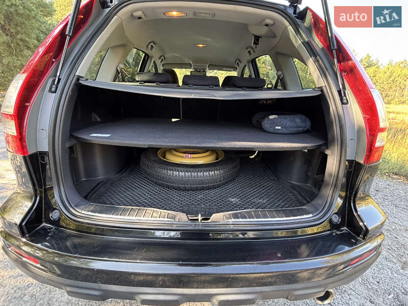 Позашляховик / Кросовер Honda CR-V 2010 в Києві