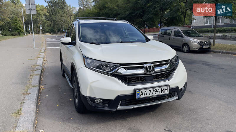 Внедорожник / Кроссовер Honda CR-V 2016 в Киеве