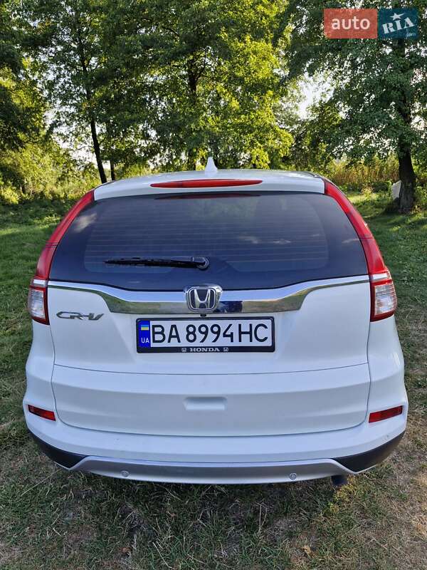 Внедорожник / Кроссовер Honda CR-V 2015 в Александровке