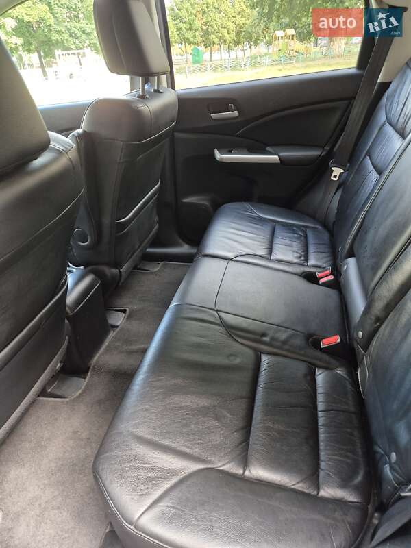 Позашляховик / Кросовер Honda CR-V 2014 в Києві