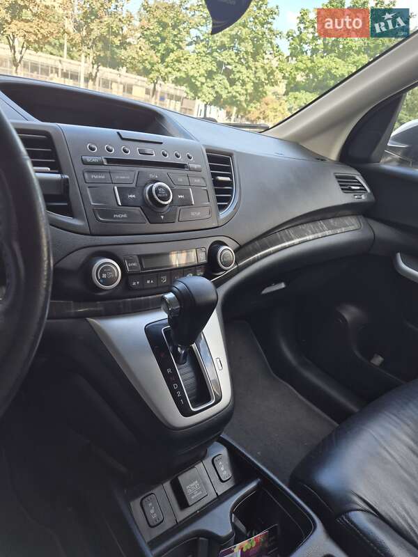 Позашляховик / Кросовер Honda CR-V 2014 в Києві