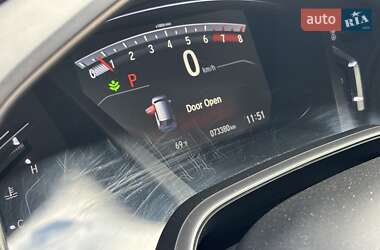 Внедорожник / Кроссовер Honda CR-V 2018 в 