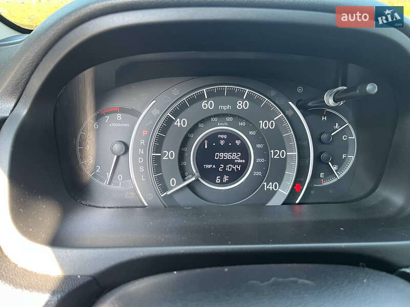 Внедорожник / Кроссовер Honda CR-V 2015 в Бородянке