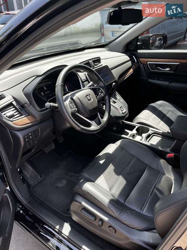 Внедорожник / Кроссовер Honda CR-V 2020 в Хмельницком