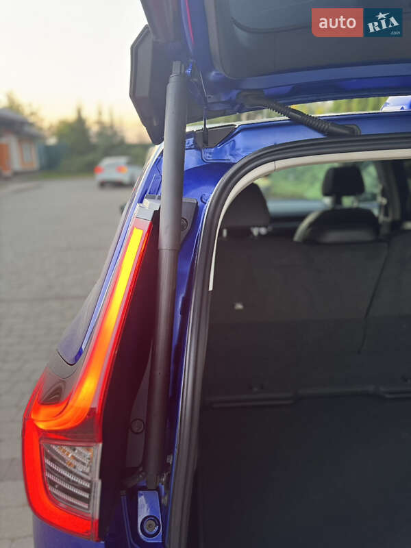 Позашляховик / Кросовер Honda CR-V 2022 в Києві