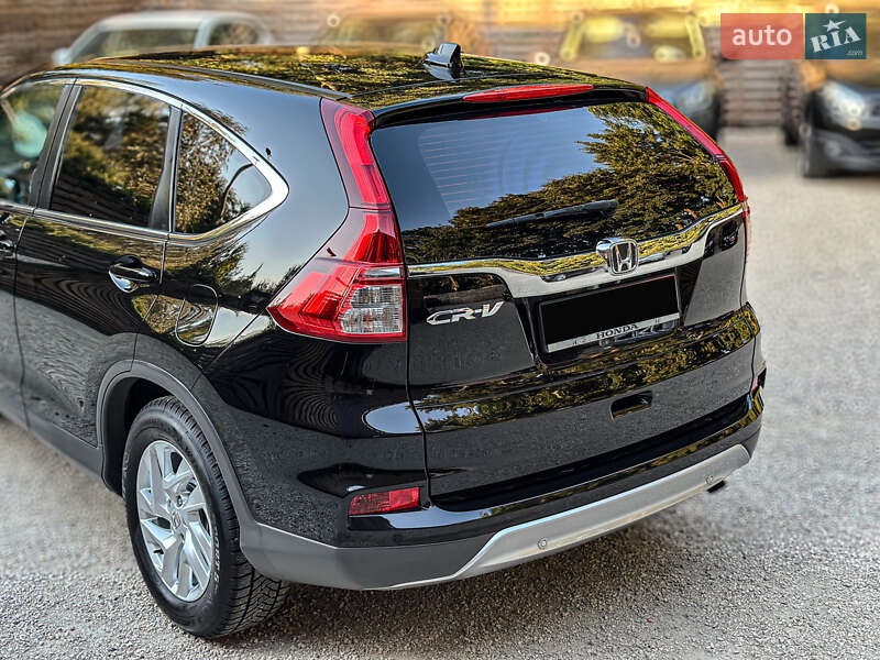 Внедорожник / Кроссовер Honda CR-V 2015 в Бродах