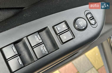 Внедорожник / Кроссовер Honda CR-V 2014 в 