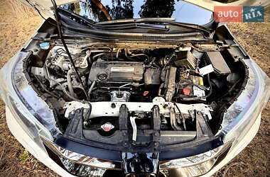 Внедорожник / Кроссовер Honda CR-V 2015 в 