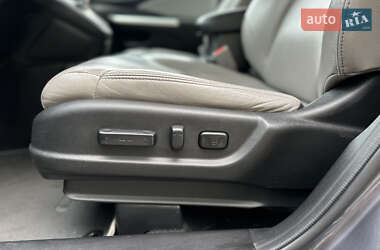 Внедорожник / Кроссовер Honda CR-V 2015 в 