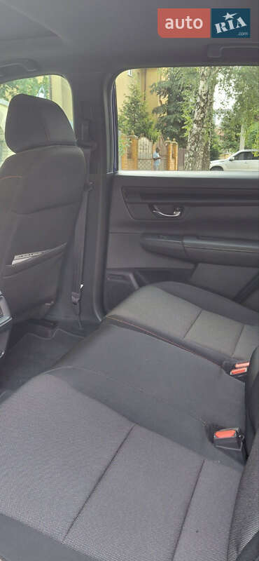 Внедорожник / Кроссовер Honda CR-V 2023 в Ужгороде