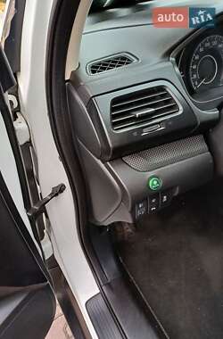 Внедорожник / Кроссовер Honda CR-V 2013 в 