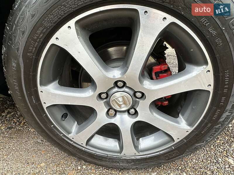 Внедорожник / Кроссовер Honda CR-V 2012 в Черновцах