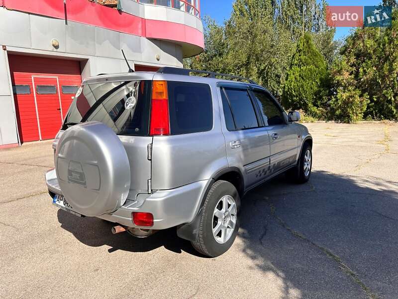Внедорожник / Кроссовер Honda CR-V 2001 в Запорожье