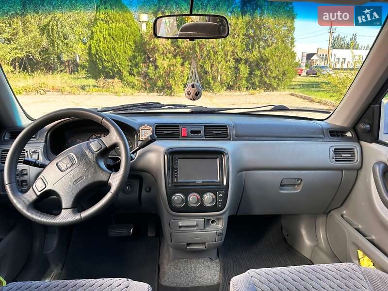 Внедорожник / Кроссовер Honda CR-V 2001 в Запорожье